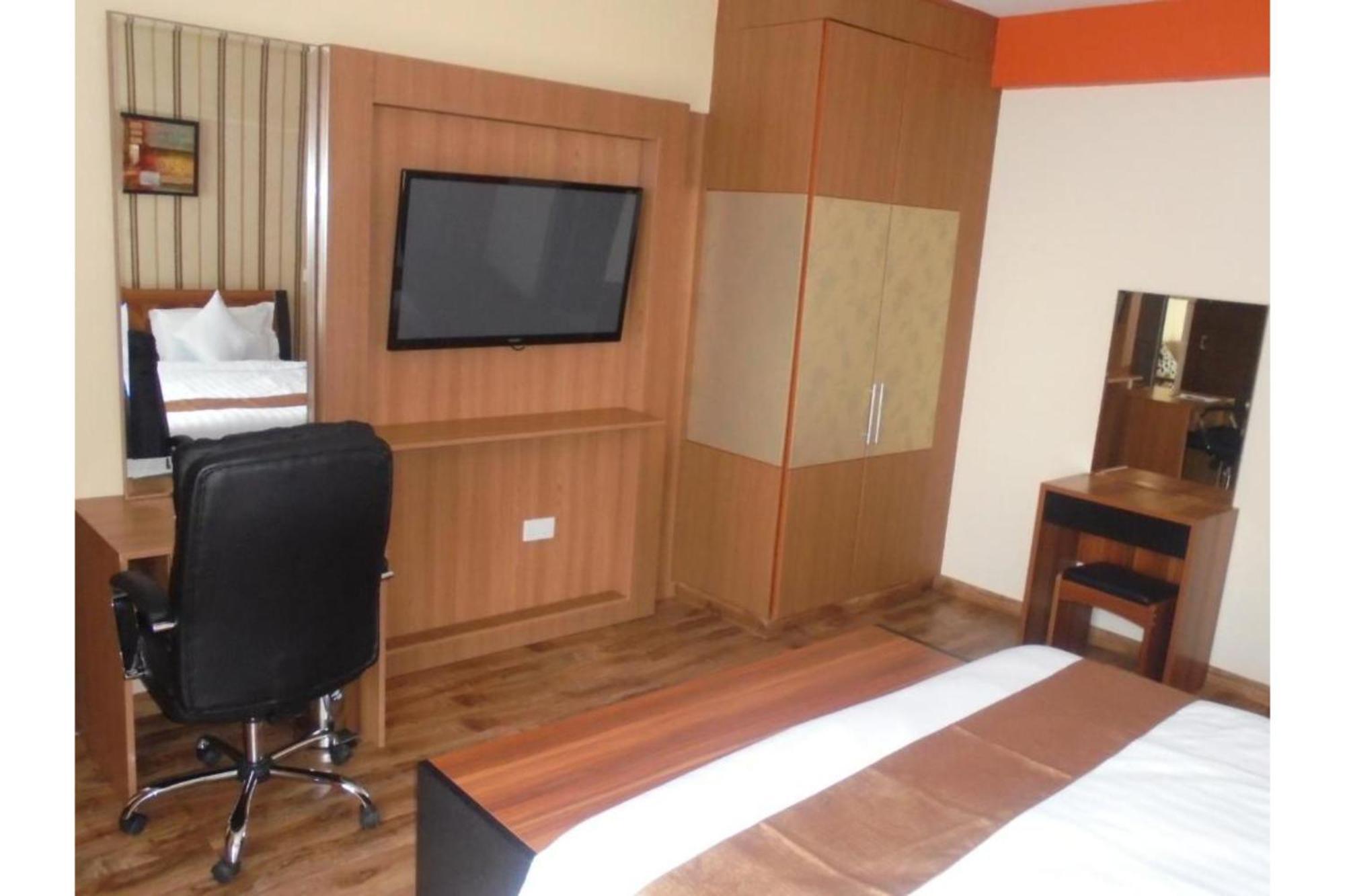 We Hotel & Suites Найроби Екстериор снимка