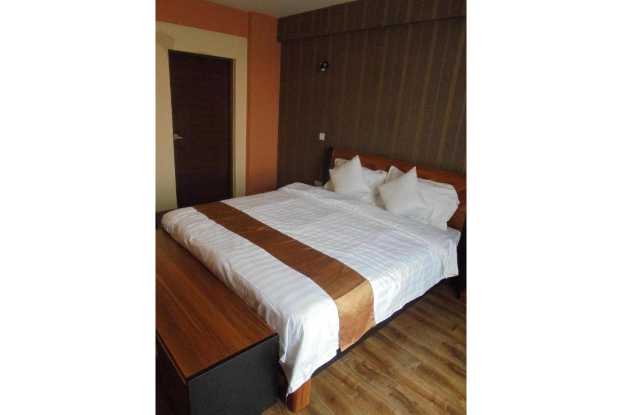 We Hotel & Suites Найроби Екстериор снимка