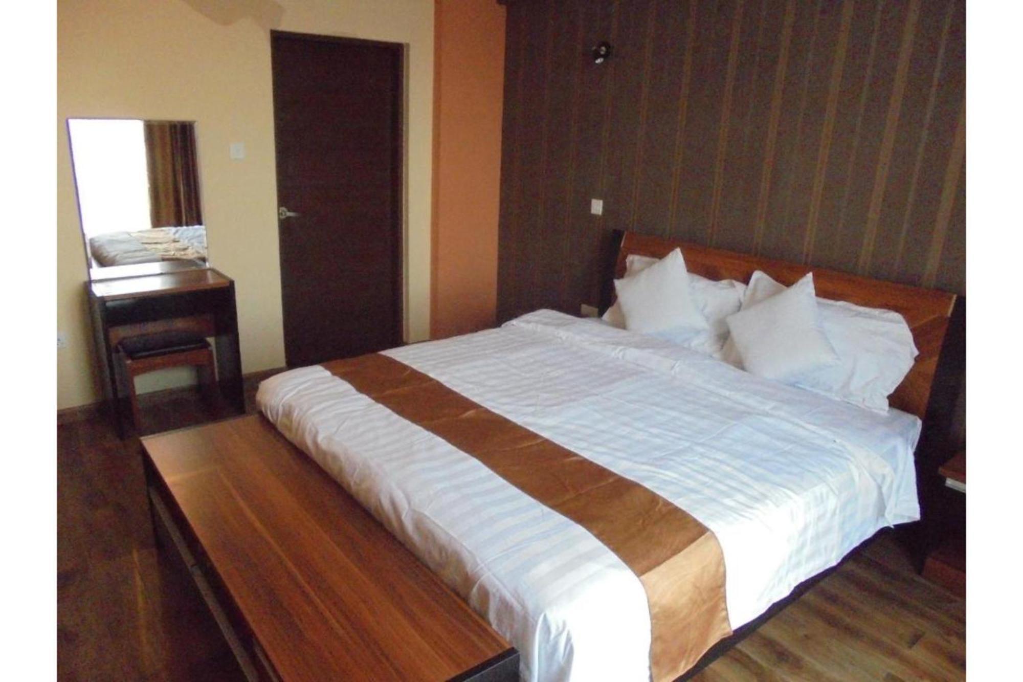We Hotel & Suites Найроби Екстериор снимка