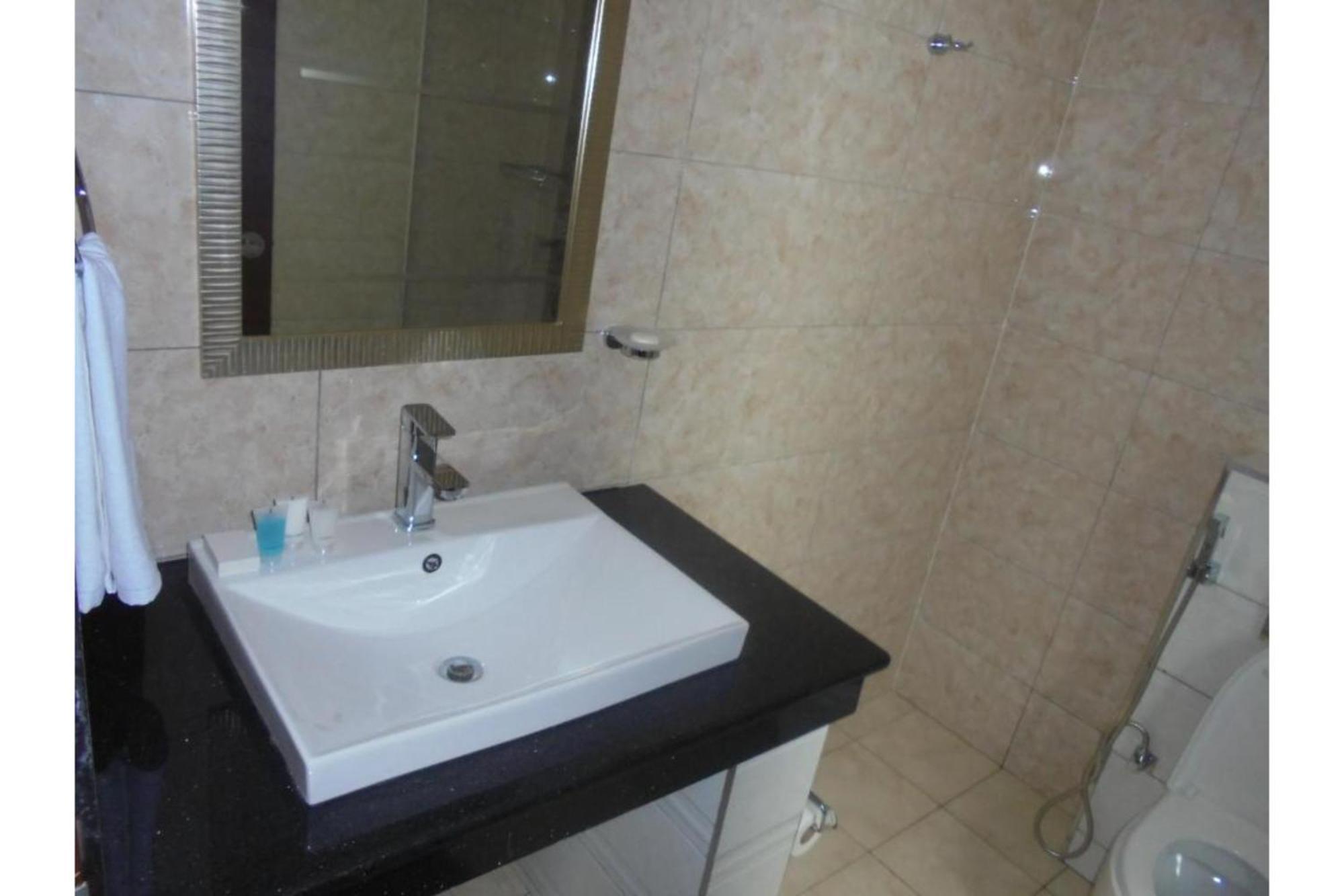 We Hotel & Suites Найроби Екстериор снимка