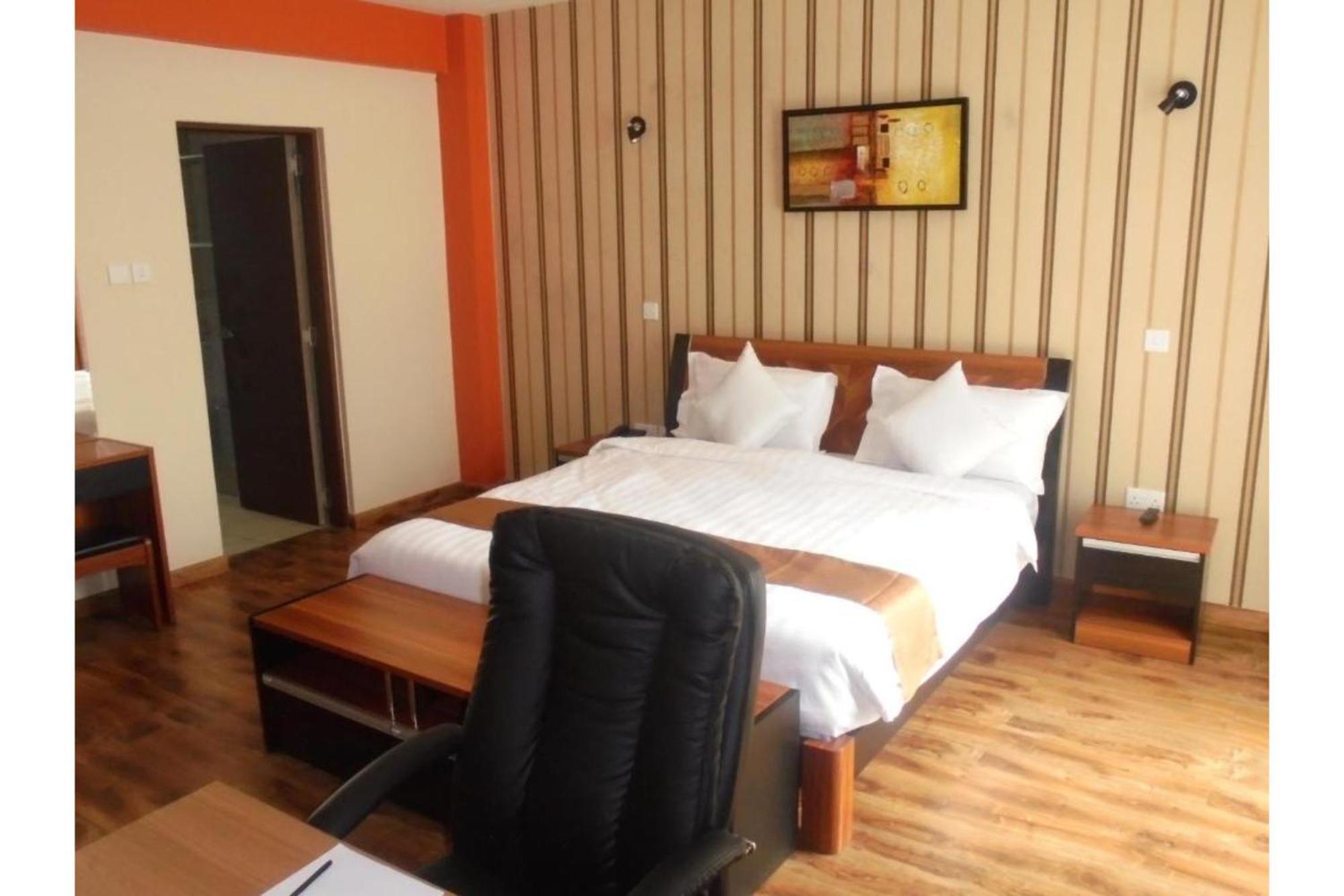 We Hotel & Suites Найроби Екстериор снимка